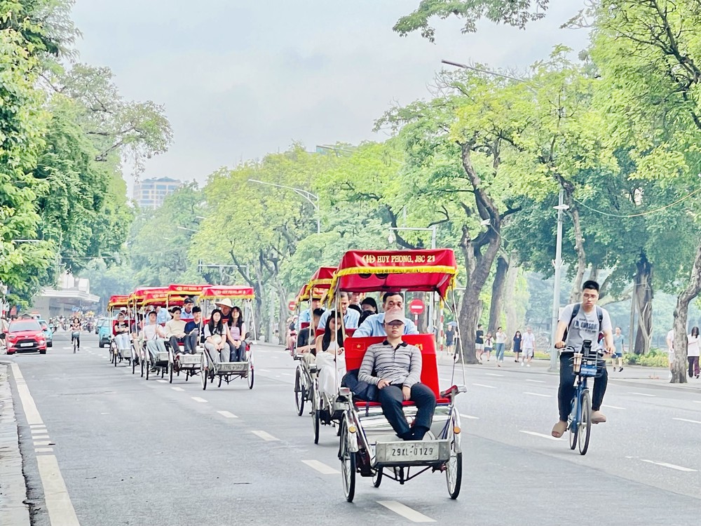 80 năm Quốc khánh: Hà Nội đảm bảo tốt nhất điều kiện lưu trú, làm hài lòng du khách - Ảnh 4. 80 năm Quốc khánh: Hà Nội đảm bảo tốt nhất điều kiện lưu trú, làm hài lòng du khách - Ảnh 4.