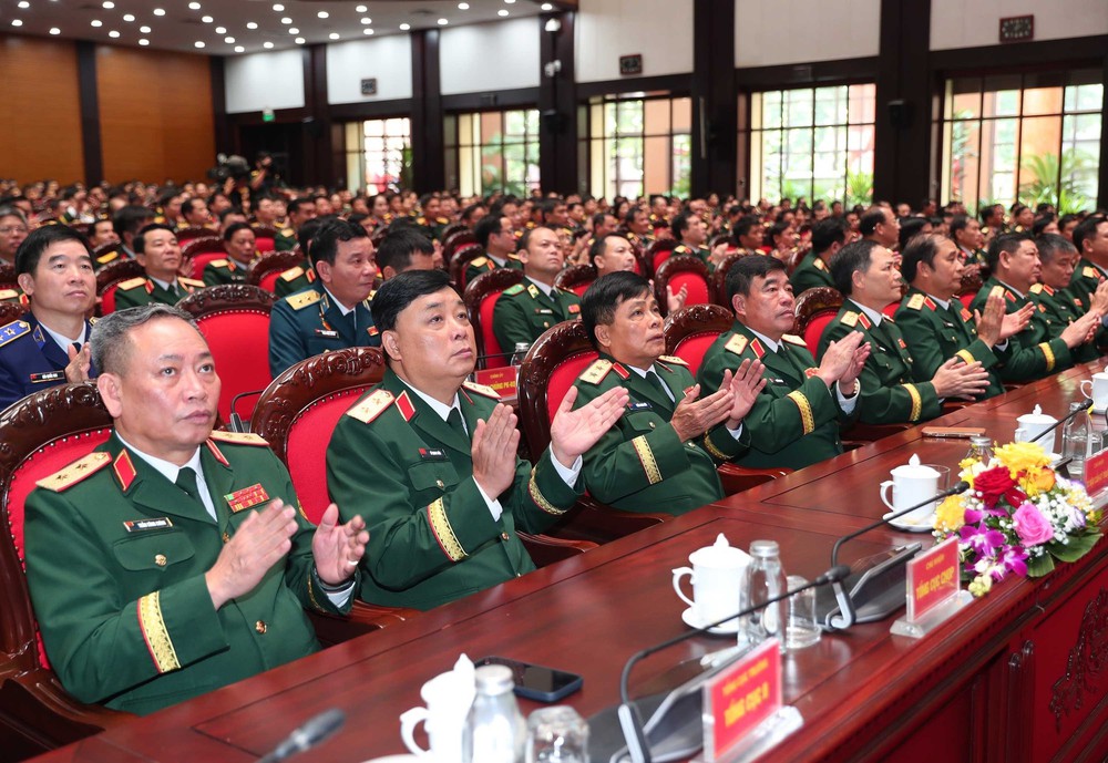 Trao huân chương tặng Đại tướng Phan Văn Giang và các đồng chí lãnh đạo Bộ Quốc phòng - Ảnh 6.