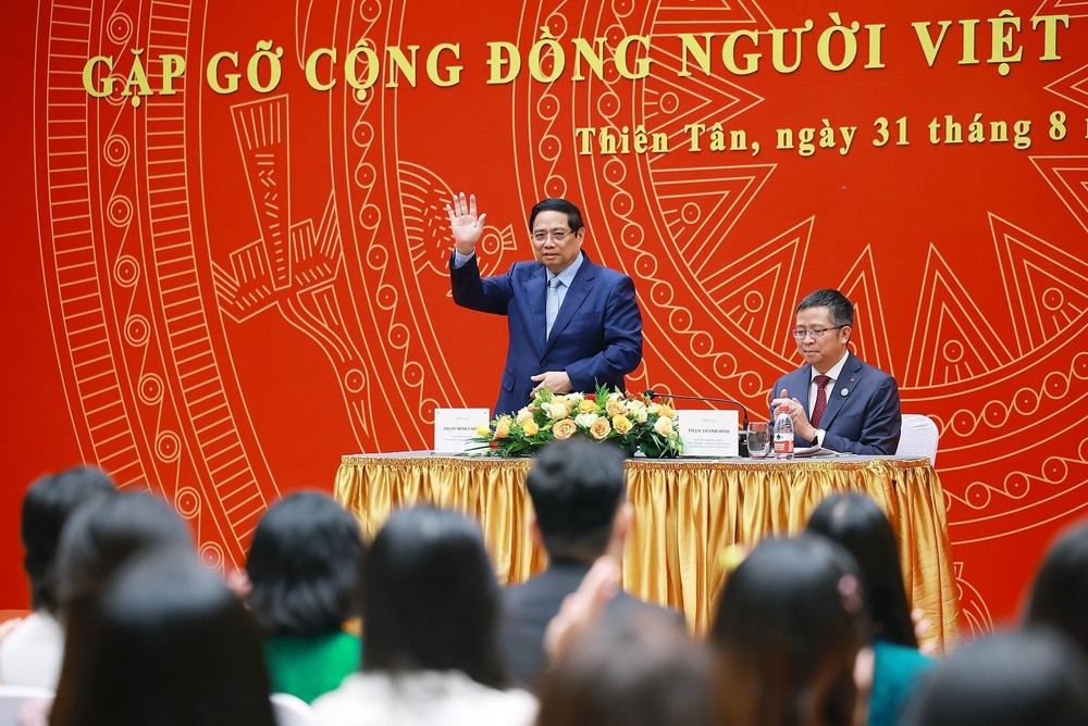 Thủ tướng Phạm Minh Chính gặp gỡ cộng đồng người Việt Nam tại Trung Quốc - Ảnh 2.
