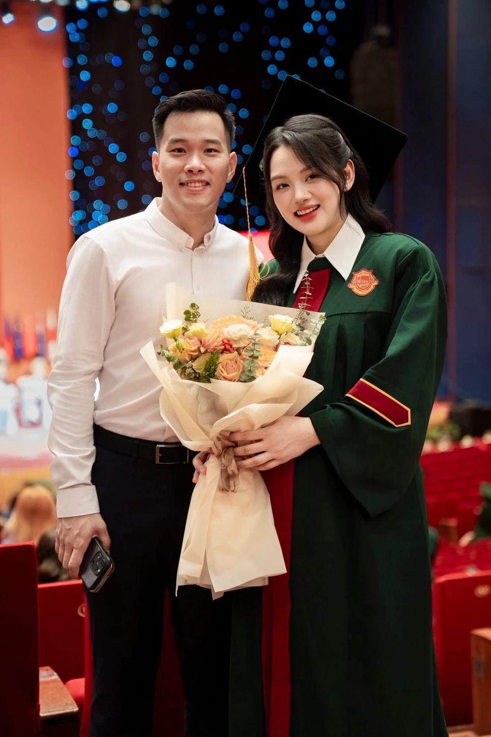 Thu Hoài