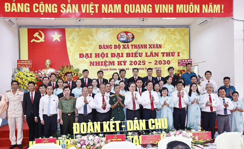 Chủ tịch Quốc hội Trần Thanh Mẫn: Chính quyền phải chủ động đến với dân - Ảnh 8.