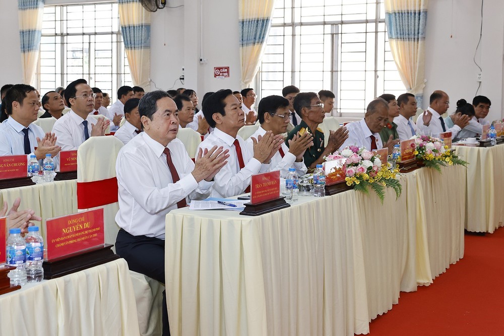 Chủ tịch Quốc hội Trần Thanh Mẫn: Chính quyền phải chủ động đến với dân - Ảnh 3.