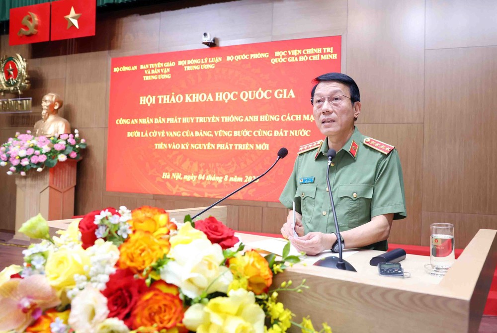 Công an nhân dân phát huy truyền thống anh hùng, vững bước cùng đất nước tiến vào kỷ nguyên mới - Ảnh 3.