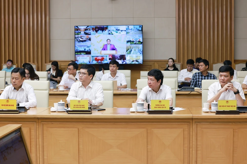 Thủ tướng Phạm Minh Chính chủ trì họp Ban Chỉ đạo quốc gia về phát triển ngành công nghiệp bán dẫn - Ảnh 3.