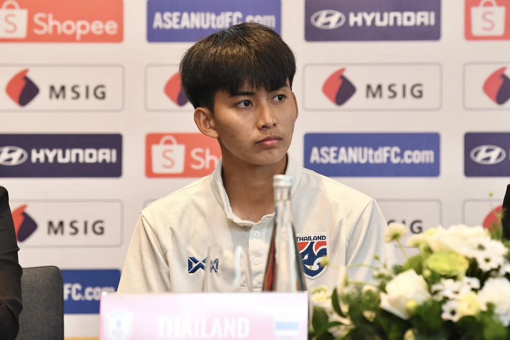 HLV Futoshi Ikeda: ‘Mục tiêu của đội tuyển Thái Lan là chức vô địch’ - Ảnh 2. HLV Futoshi Ikeda: ‘Mục tiêu của đội tuyển Thái Lan là chức vô địch’ - Ảnh 2.