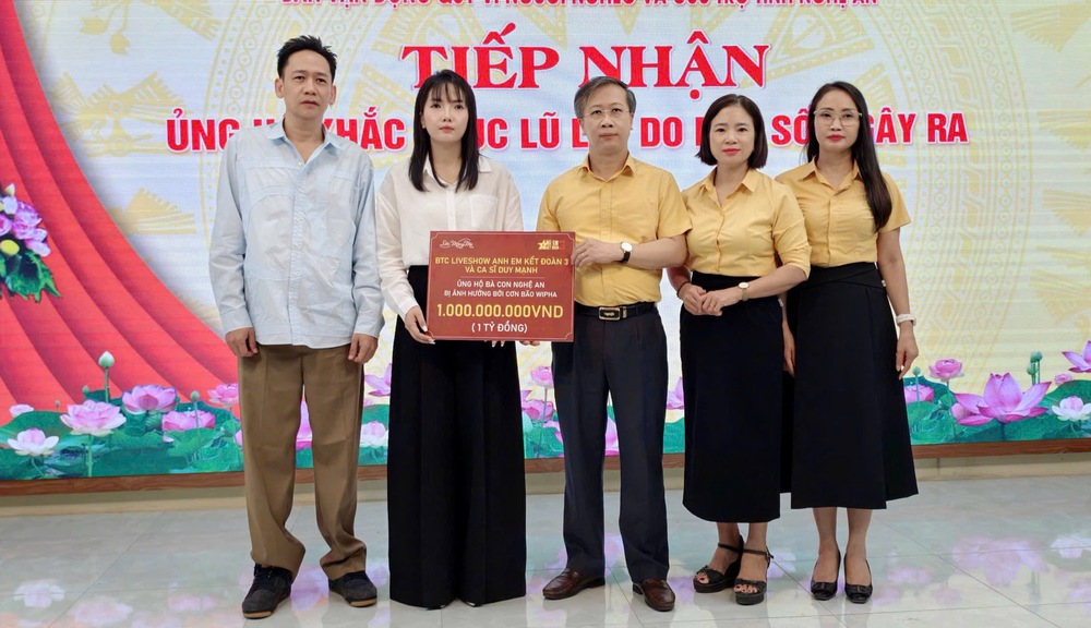 Liveshow "Dốc mộng mơ - Anh em kết đoàn 3" cứu trợ đồng bào vùng lũ Nghệ An 1 tỷ đồng - Ảnh 1. Liveshow "Dốc mộng mơ - Anh em kết đoàn 3" cứu trợ đồng bào vùng lũ Nghệ An 1 tỷ đồng - Ảnh 1.