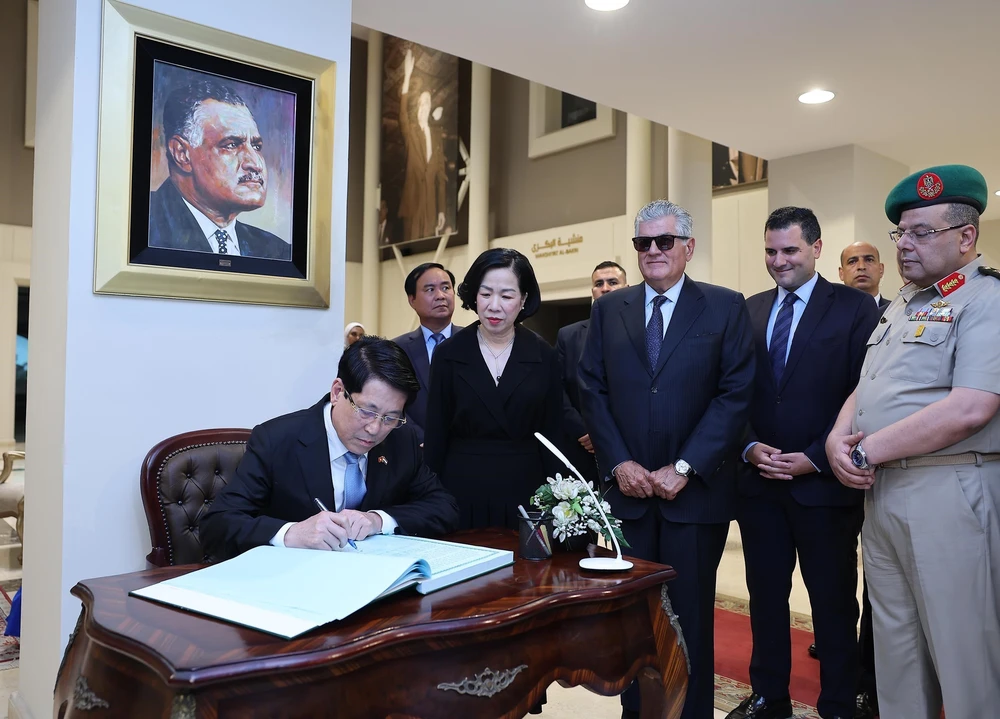 Chủ tịch nước Lương Cường và Phu nhân thăm bảo tàng Gamal Abdel Nasser - Ảnh 7. Chủ tịch nước Lương Cường và Phu nhân thăm bảo tàng Gamal Abdel Nasser - Ảnh 7.
