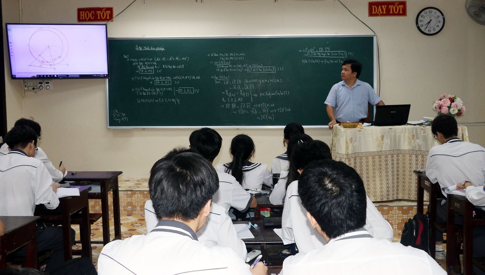 Triển khai 5 nhiệm vụ trọng tâm của giáo dục phổ thông trong năm học mới - Ảnh 5. Triển khai 5 nhiệm vụ trọng tâm của giáo dục phổ thông trong năm học mới - Ảnh 5.