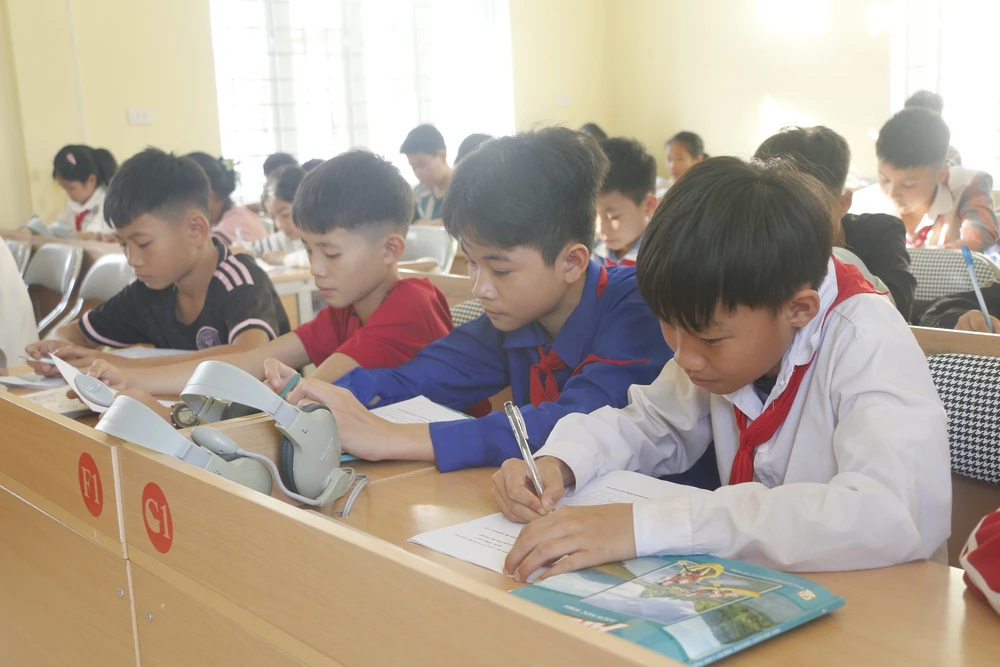 Triển khai 5 nhiệm vụ trọng tâm của giáo dục phổ thông trong năm học mới - Ảnh 1. Triển khai 5 nhiệm vụ trọng tâm của giáo dục phổ thông trong năm học mới - Ảnh 1.