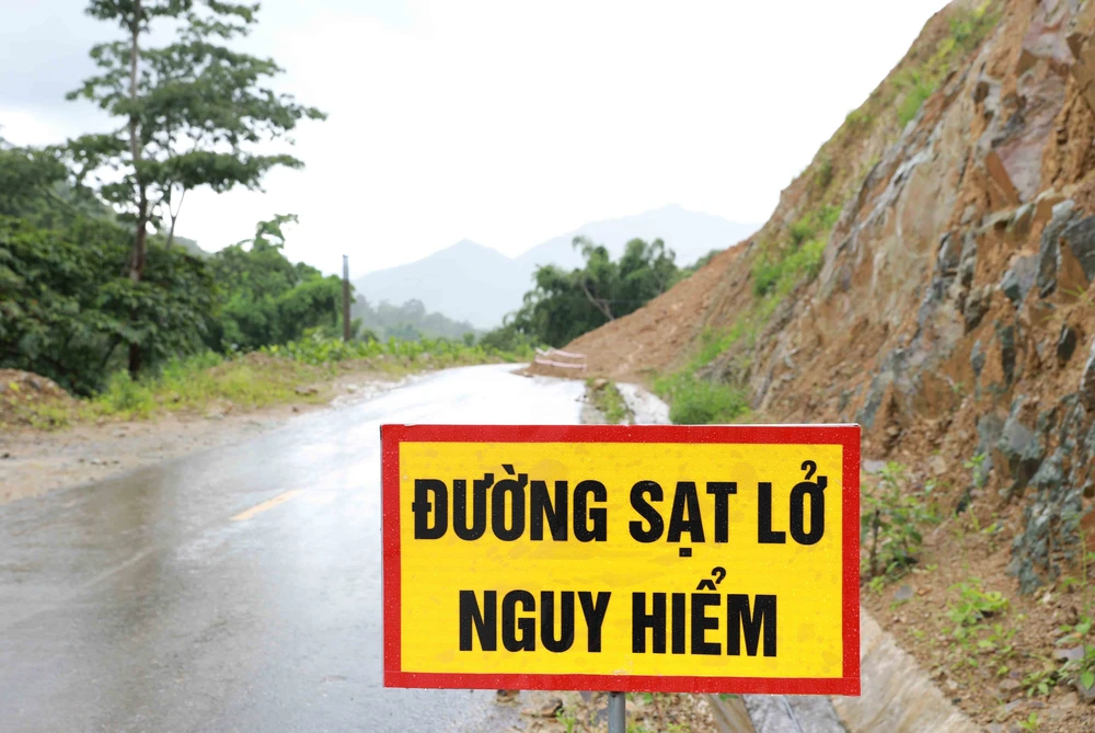 Đề phòng lũ quét, sạt lở đất ở 2 tỉnh vùng núi phía Bắc - Ảnh 3. Đề phòng lũ quét, sạt lở đất ở 2 tỉnh vùng núi phía Bắc - Ảnh 3.