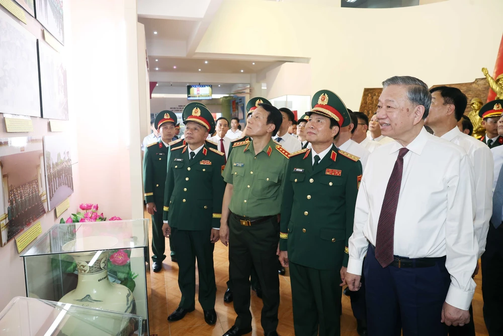 Tổng Bí thư Tô Lâm: Xây dựng Quân đoàn 12 là lực lượng cơ động chiến lược của Quân đội - Ảnh 7.