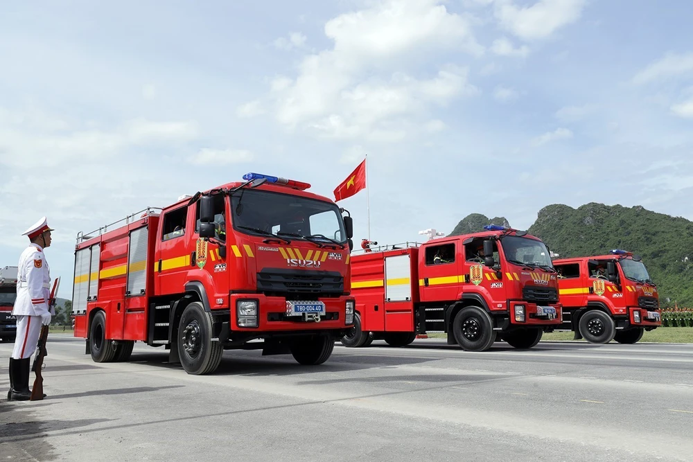 Tổng hợp luyện diễu binh, diễu hành A80 tại Trung tâm Huấn luyện quân sự quốc gia 4 - Ảnh 26.