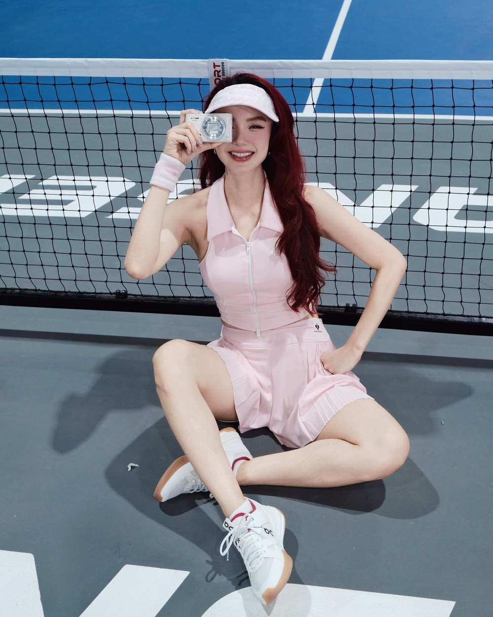 Khoe nhan sắc ngọt ngào trên sân pickleball, nữ ca sĩ nhận 'mưa' lời khen - Ảnh 2. Khoe nhan sắc ngọt ngào trên sân pickleball, nữ ca sĩ nhận 'mưa' lời khen - Ảnh 2.