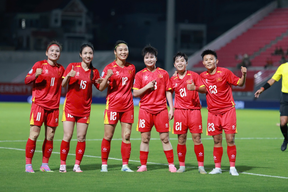 HLV Mai Đức Chung: ‘Tôi muốn đội tuyển Việt Nam thắng đậm hơn' - Ảnh 1.