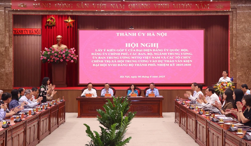 Tiến tới Đại hội Đảng XIV: Hà Nội xác định phải vươn tầm khu vực và quốc tế - Ảnh 3. Tiến tới Đại hội Đảng XIV: Hà Nội xác định phải vươn tầm khu vực và quốc tế - Ảnh 3.