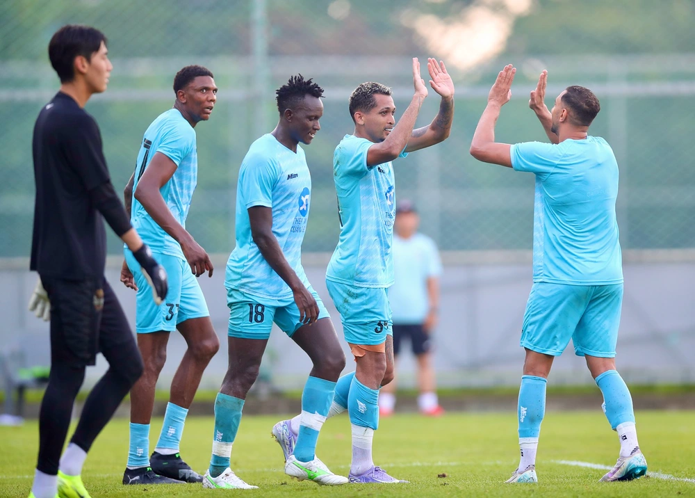 V-League 2025-26: Nóng từ khi chưa bắt đầu (bài ok) - Ảnh 1.