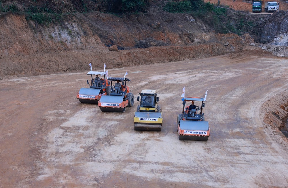 Thủ tướng Phạm Minh Chính kết luận: Nỗ lực hoàn thành mục tiêu 3.000 km cao tốc trong năm 2025 - Ảnh 3.