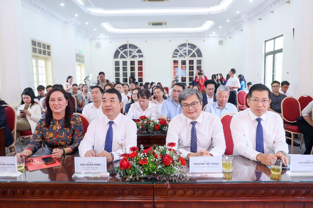 Hà Nội ra mắt nền tảng số “A80 - Tự hào Việt Nam&quot; phục vụ kỷ niệm 80 năm Quốc khánh 2/9 - Ảnh 1.
