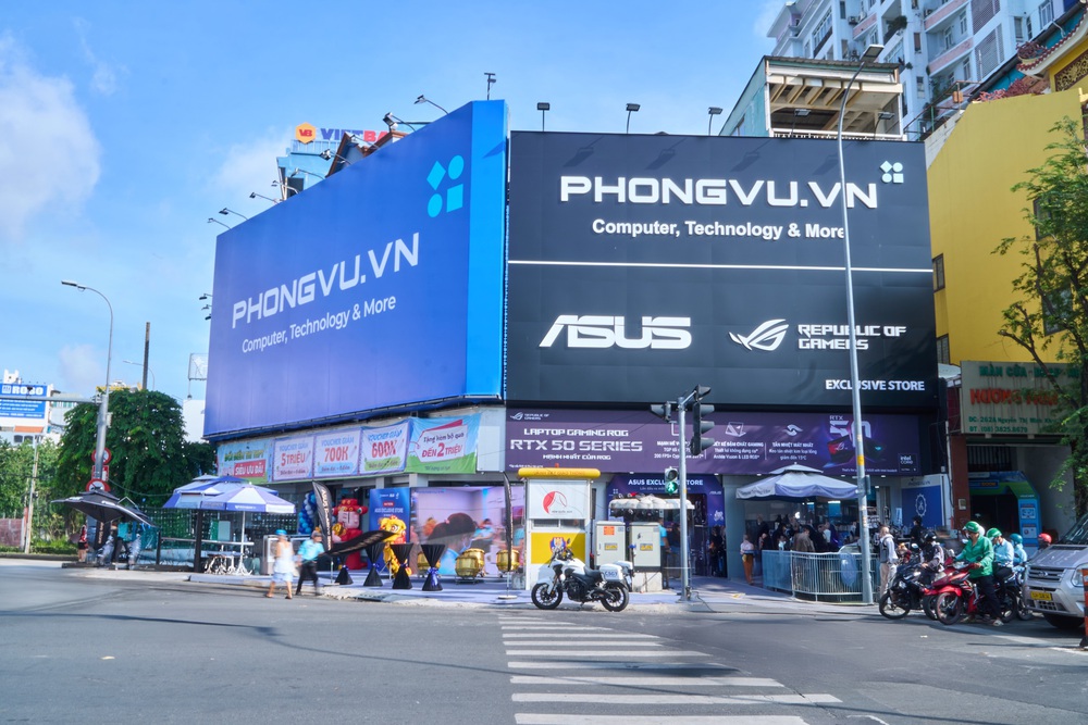 ASUS khai trương ASUS Exclusive Store đầu tiên tại TP.HCM, mở rộng mô hình trải nghiệm công nghệ - Ảnh 1.