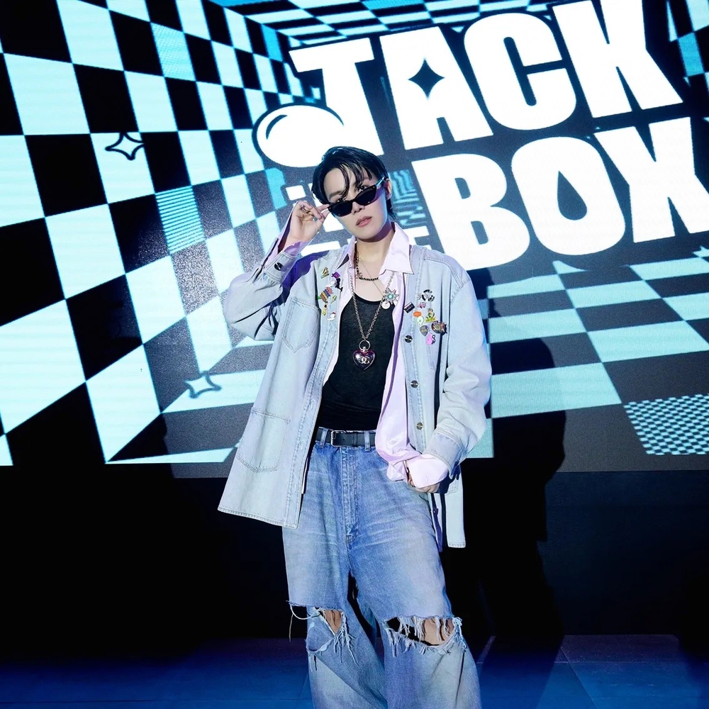 J-Hope (BTS) đang định nghĩa lại chuẩn mực của thần tượng K-pop - Ảnh 1.