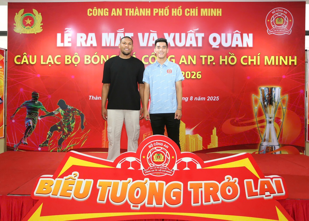Thầy trò HLV Lê Huỳnh Đức quyết tâm lên đỉnh V-League - Ảnh 2.