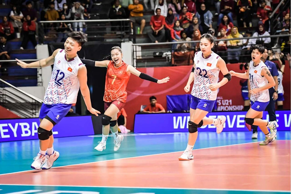 TRỰC TIẾP bóng chuyền Việt Nam vs Serbia 14h00 hôm nay, giải U21 thế giới 2025 - Ảnh 2.