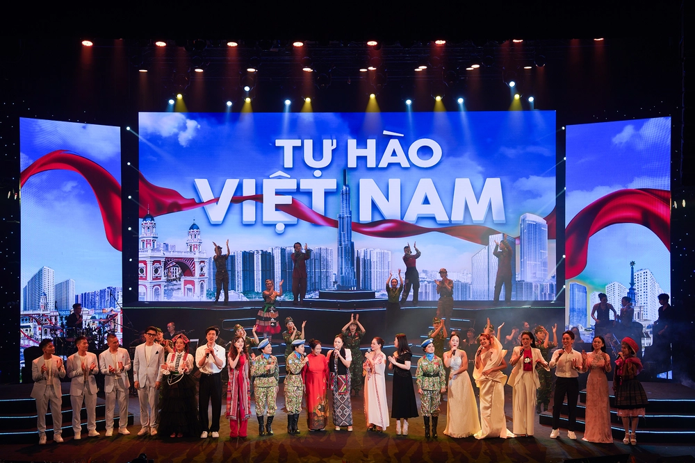 Hoàng Hồng Ngọc: &quot;'Bông hoa ánh thép' như một giấc mơ, tôi vẫn chưa 'hạ cánh'&quot; - Ảnh 7.