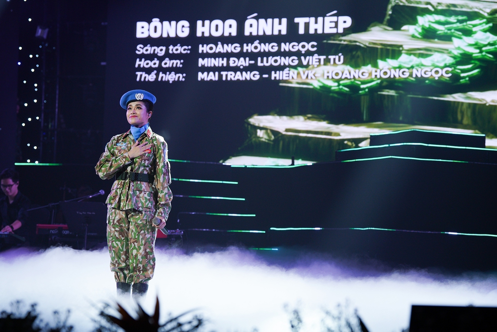 Hoàng Hồng Ngọc: &quot;'Bông hoa ánh thép' như một giấc mơ, tôi vẫn chưa 'hạ cánh'&quot; - Ảnh 1.