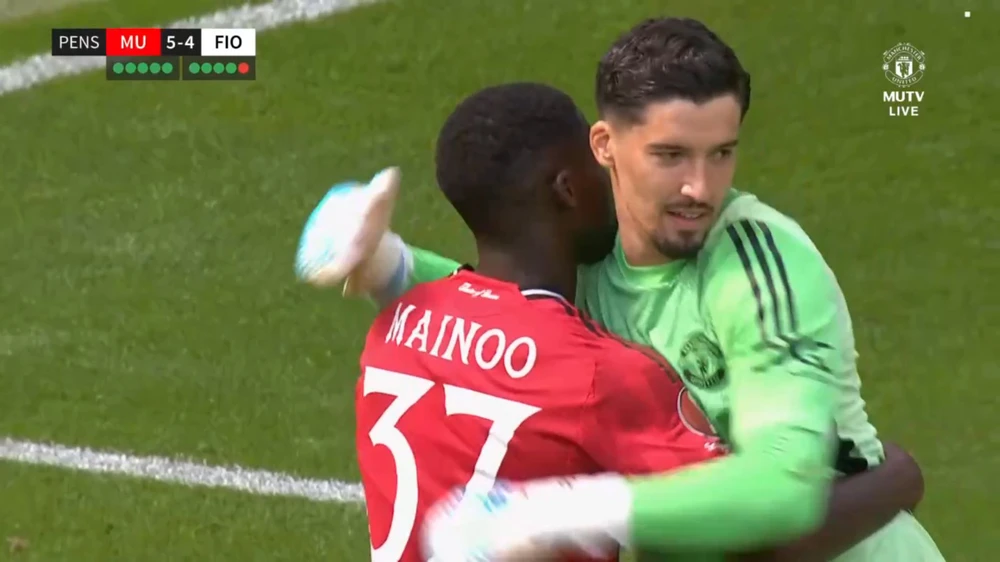 Sesko Ra Mắt Ở Old Trafford, Mu Thắng Fiorentina Ở Loạt Sút Luân Lưu - Ảnh 4. Sesko Ra Mắt Ở Old Trafford, Mu Thắng Fiorentina Ở Loạt Sút Luân Lưu - Ảnh 4.