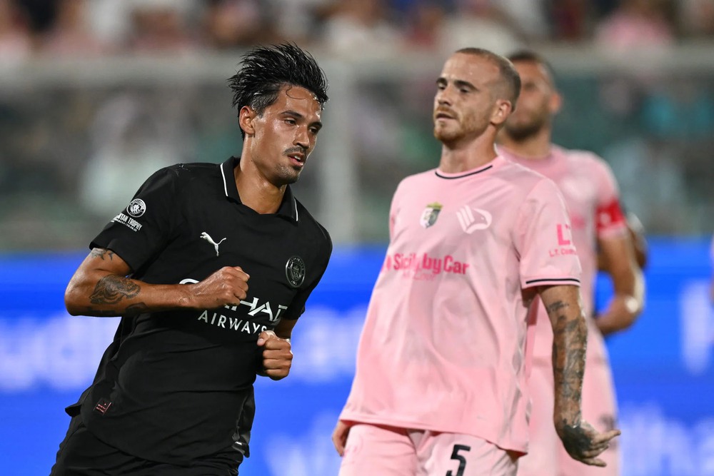 Anh trai tuyển thủ Indonesia lập cú đúp, Man City đại thắng trên đất Ý - Ảnh 1.
