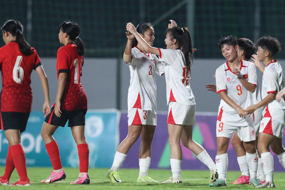 TRỰC TIẾP bóng đá Việt Nam vs Kyrgyzstan 19h00 hôm nay, VL U20 nữ châu Á 2026 - Ảnh 3.