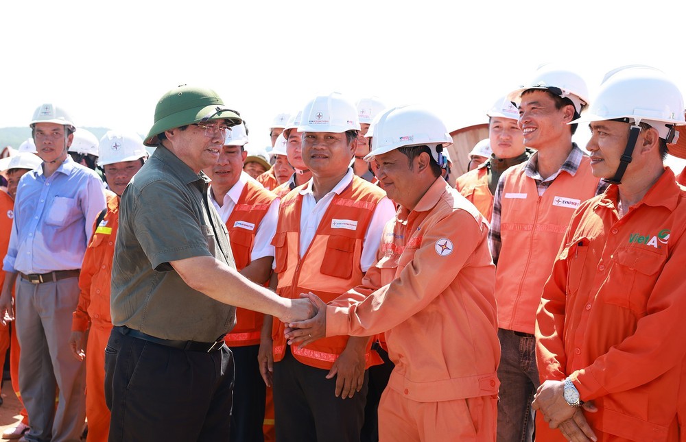 Thủ tướng Phạm Minh Chính: Đến 19/8 phải hoàn thành dự án đường dây tải điện 500 kv Lào Cai - Vĩnh Yên - Ảnh 3.
