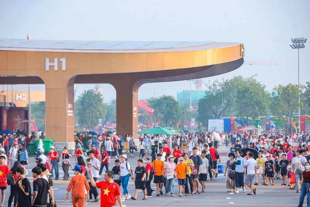 vnapotalnguoidandichuyensomdenthamquantrungtamtrienlamvietnam8247934-1756692115758871808019.jpg