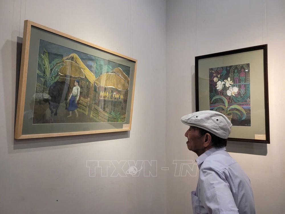 Phố và hoa trong hội họa đương đại - Ảnh 1.