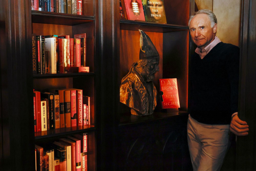 Tiểu thuyết mới của Dan Brown - Minh chứng về sức mạnh của ngôn từ - Ảnh 2.