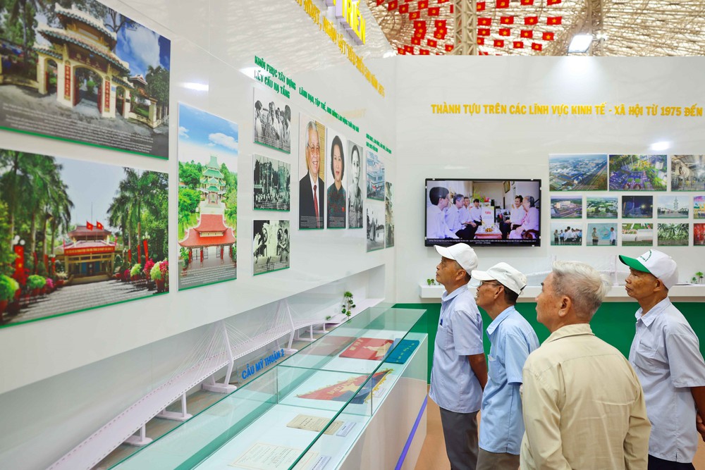 Du lịch phương Nam thu nhỏ qua các gian trưng bày đặc sắc tại Triển lãm thành tựu Đất nước - Ảnh 4.