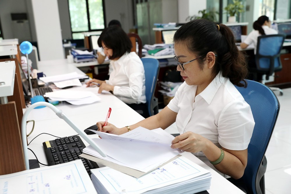 Công điện của Thủ tướng yêu cầu đẩy mạnh giải ngân vốn đầu tư công - Ảnh 2.