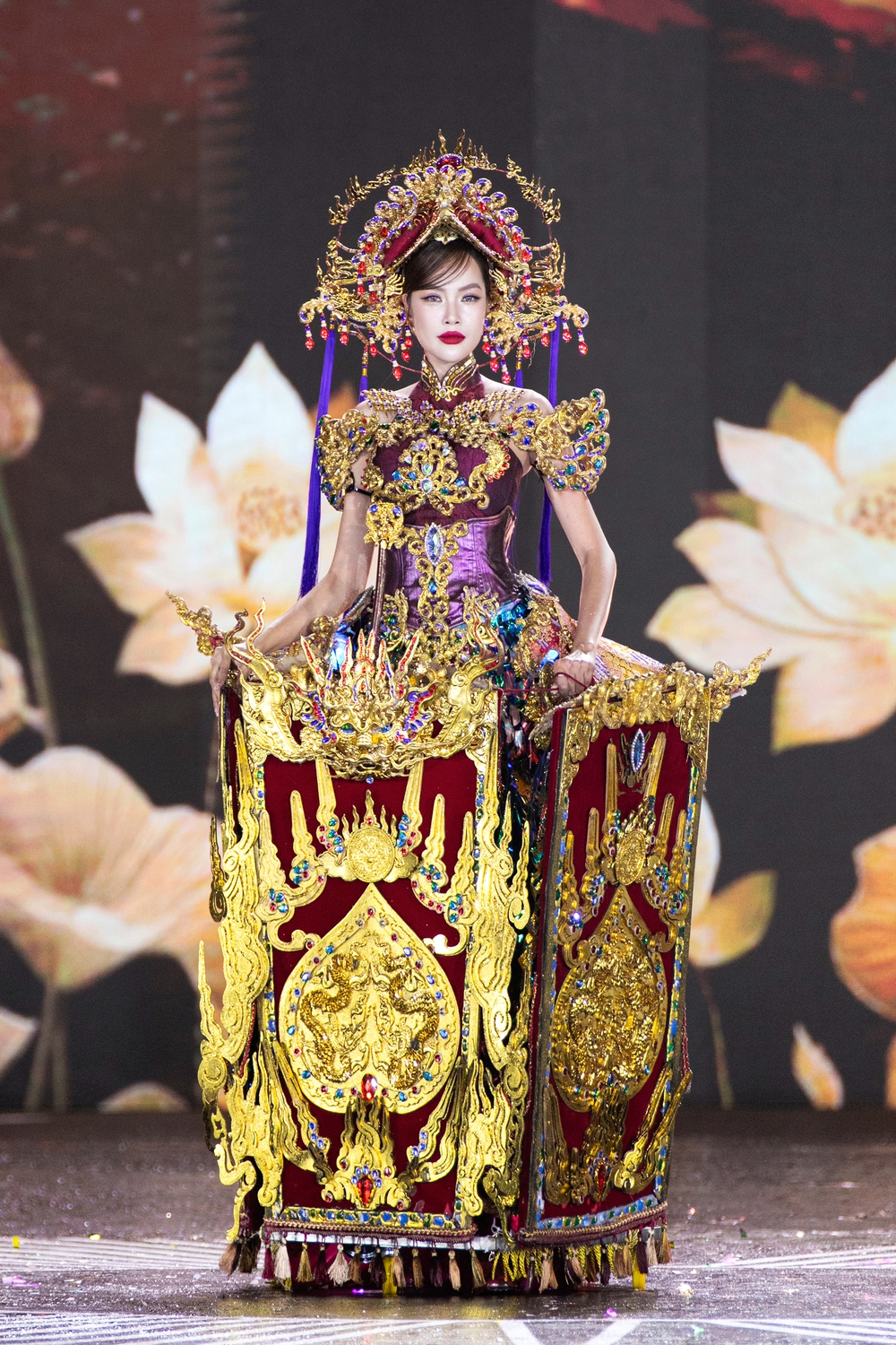 Mãn nhãn với trang phục văn hóa dân tộc Miss Grand Vietnam 2025 - Ảnh 4.