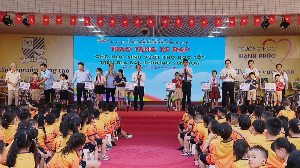 Phát động thi vẽ tranh bảo vệ môi trường học đường chủ đề 'Sân trường mơ ước của em' - Ảnh 3.