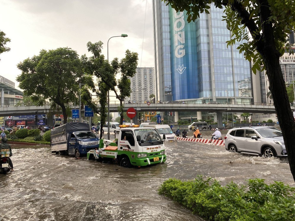 Dự báo thời tiết ngày 12/9: Bắc Bộ cục bộ có nơi mưa to  - Ảnh 1.