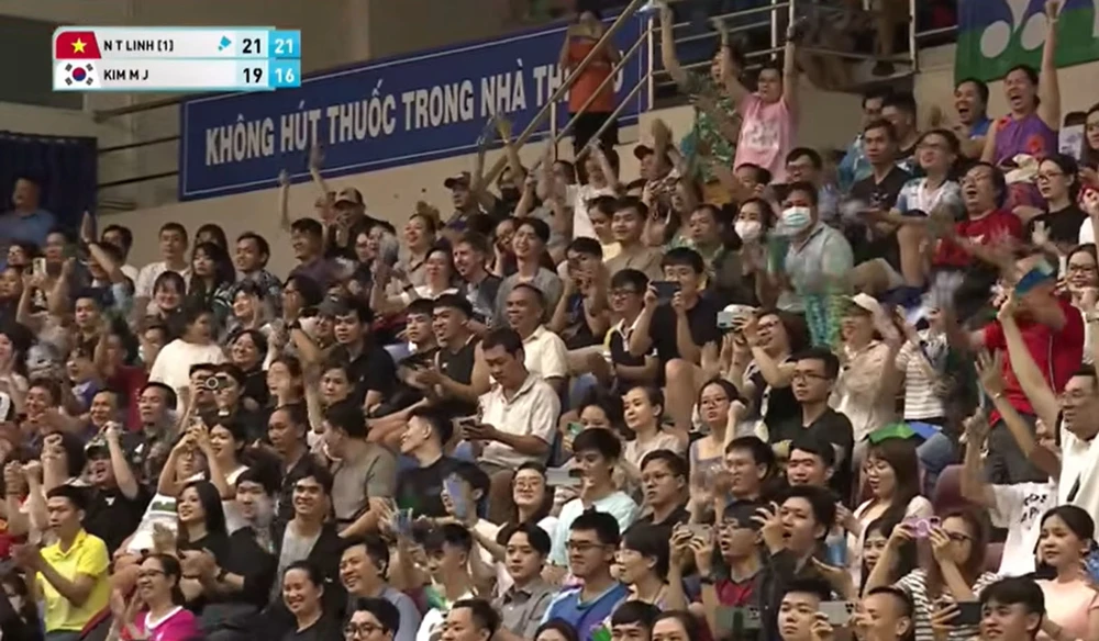 Nguyễn Thùy Linh thể hiện bản lĩnh khi hạ tài năng trẻ Hàn Quốc để lọt vào chung kết Vietnam Open - Ảnh 2.