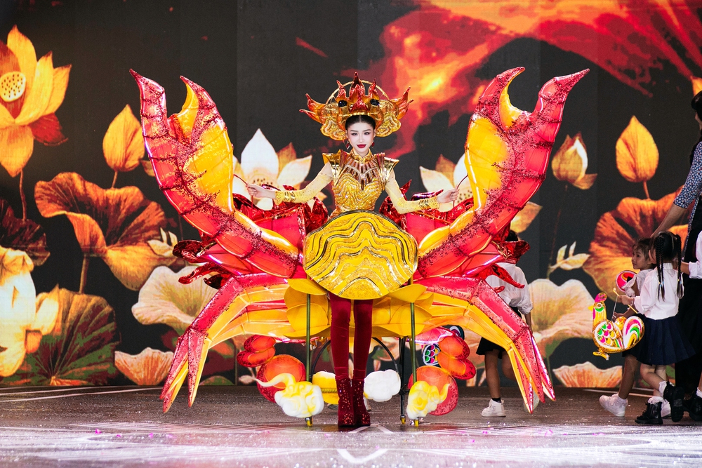 Độc đáo các thiết kế trang phục dân tộc của đội NTK Minh Châu ở Miss Grand Vietnam 2025 - Ảnh 5.