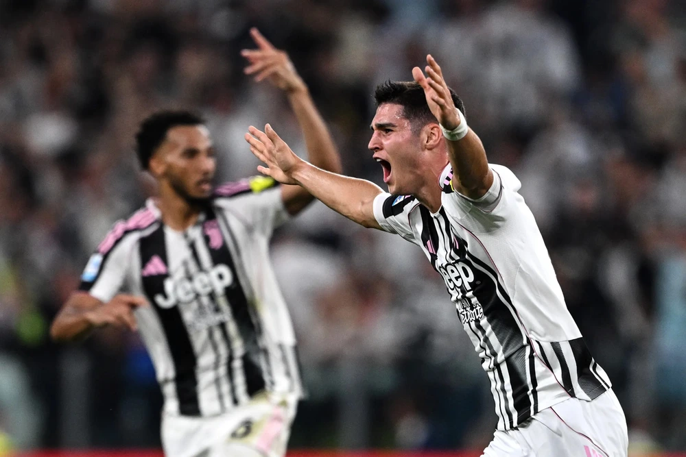 Juventus - Inter 4-3: Tuyệt đỉnh derby trong cái bóng của... Mourinho - Ảnh 1.