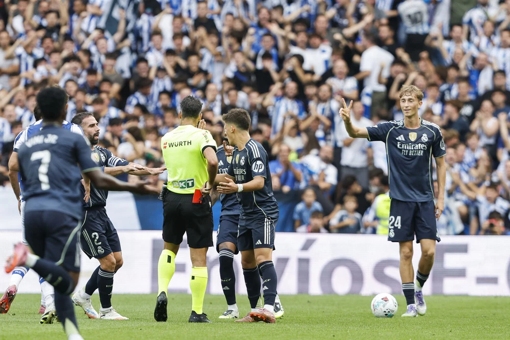 Real Madrid khiếu nại FIFA về sai lầm của trọng tài - Ảnh 1.