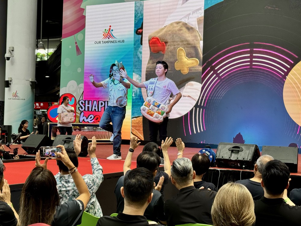 Shaping Hearts 2025: Dấu ấn sáng tạo của nghệ sĩ khuyết tật Việt Nam - Ảnh 2.