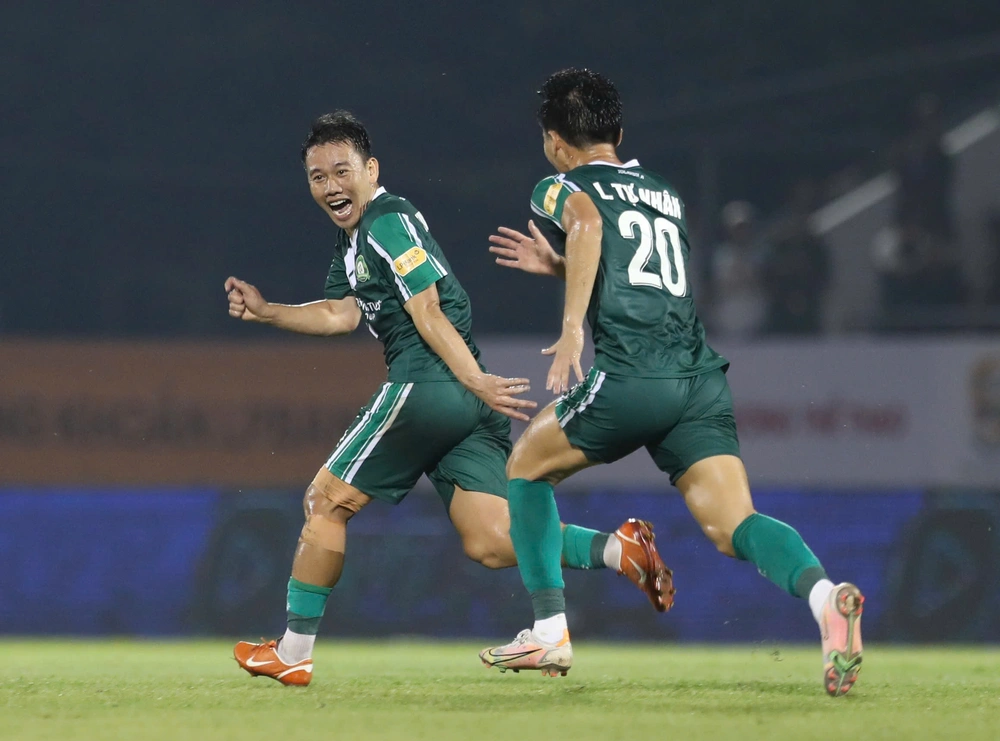 Công Phượng không còn áp lực ở đội hạng Nhất khi HLV Việt Thắng đã có cựu sao HAGL - Ảnh 2.