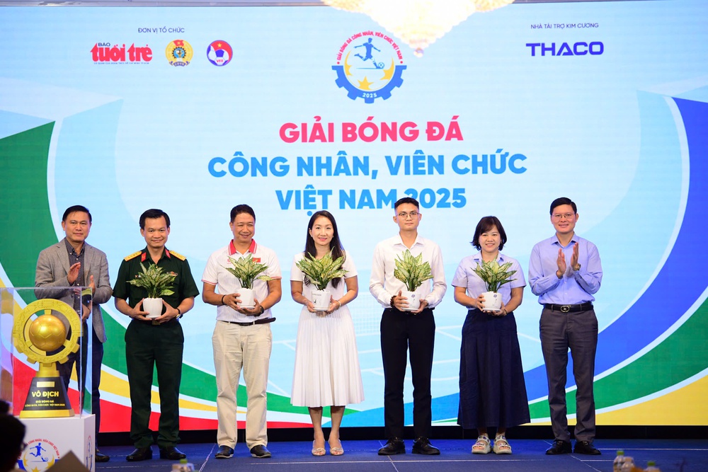 200 triệu đồng cho nhà vô địch Giải Bóng đá công nhân, viên chức Việt Nam 2025 - Ảnh 3.