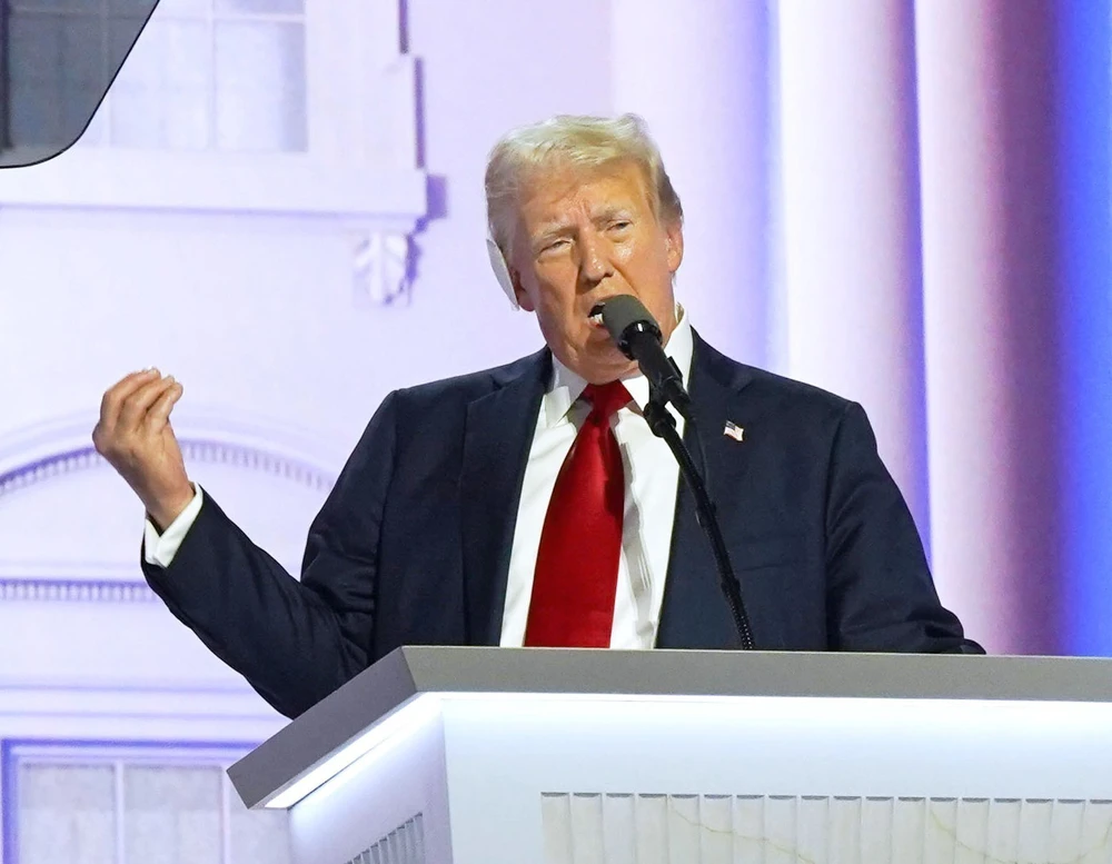 Tổng thống Mỹ Donald Trump kiện New York Times, đòi bồi thường 15 tỷ USD - Ảnh 1.