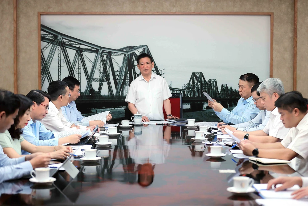 Phó Thủ tướng Hồ Đức Phớc chủ trì cuộc họp về điều hành chính sách tiền tệ, quản lý thị trường vàng - Ảnh 1.