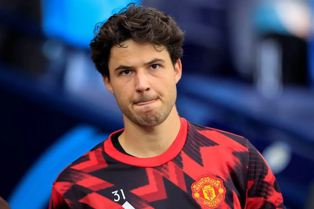Paul Scholes chỉ trích chuyển nhượng của MU, coi việc không mua Donnarumma là 'tội ác' - Ảnh 2.
